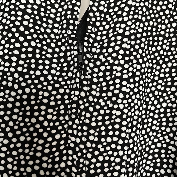 Becca Flutter Sleeve Godet Mini Dress NWT - Picture 9 of 9